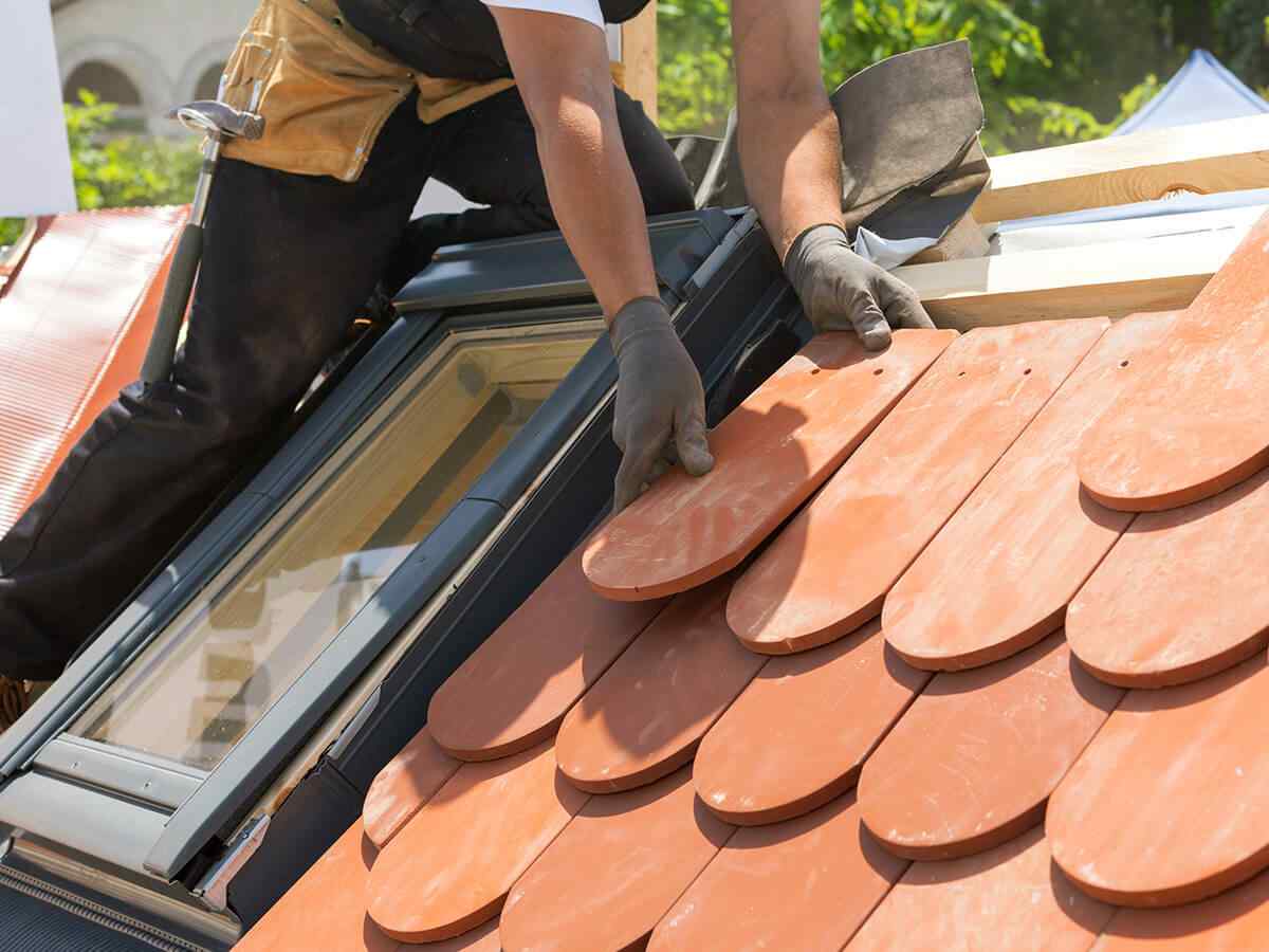 https://proarmorroofing.com/wp-content/uploads/2018/10/inner_service_01.jpg